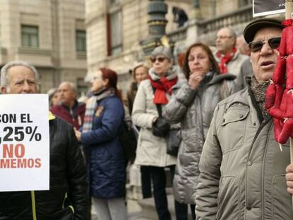 Concentración de pensionistas en Bilbao.