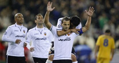 Soldado celebra su gol de penalti.