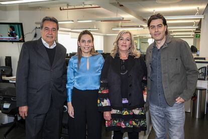 Jorge Sánchez, Tábata Vilar, Mónica Lozano y Ricardo Giraldo, participantes en el desayuno de redacción de EL PAÍS.