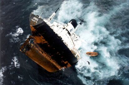 El naufragio del <i>Erika</i>, el 12 de diciembre de 1999.