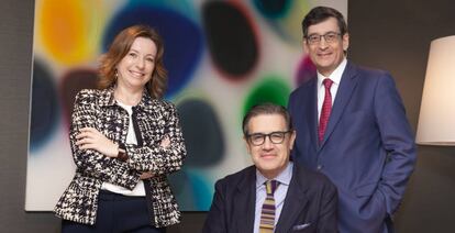 José Antonio Llorente, Socio Fundador y Presidente de LLYC; Luisa García, Socia y CEO Europa; Arturo Pinedo, Socio y Chief Client Officer