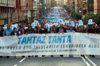 Un aspecto de la manifestación en favor de Herrira y los presos de ETA en Bilbao.
