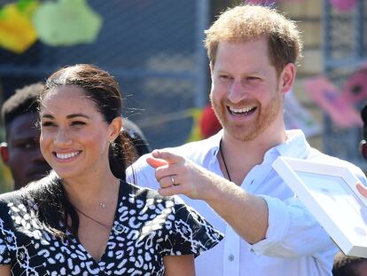 Enrique y Meghan Markle, duques de Sussex, durante una visita a Ciudad del Cabo, en Sudáfrica, en septiembre de 2019.