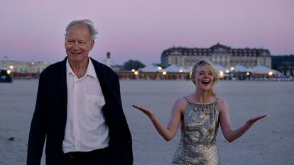Stellan Skarsgård y Elle Fanning