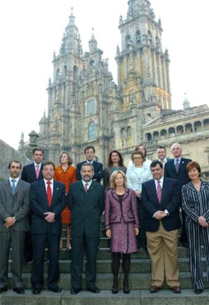 La ministra de Sanidad, Elena Salgado, con consejeros de Sanidad.