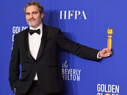 Joaquin Phoenix llevará este traje de Stella McCartney durante toda la temporada de premios.