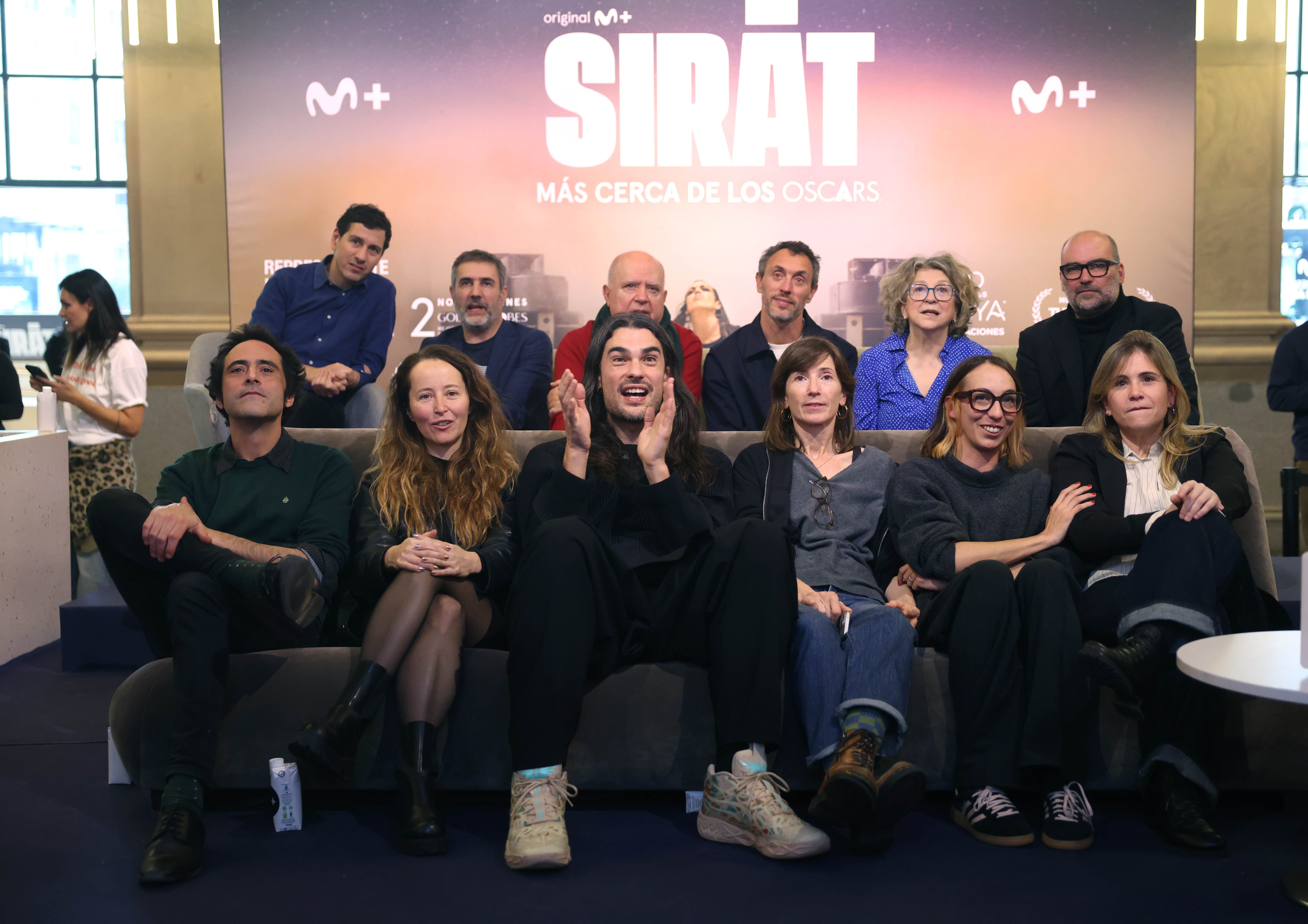 Oliver Laxe y el equipo de 'Sirât', el día de la lectura de candidaturas a los Oscar.