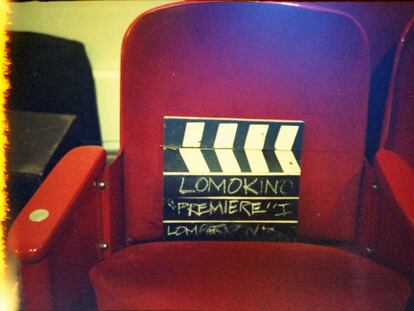 Una alternativa a las cañas del jueves: festival de cine analógico