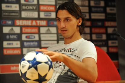 Zlatan Ibrahimovic, el jueves en Milanello durante la entrevista.