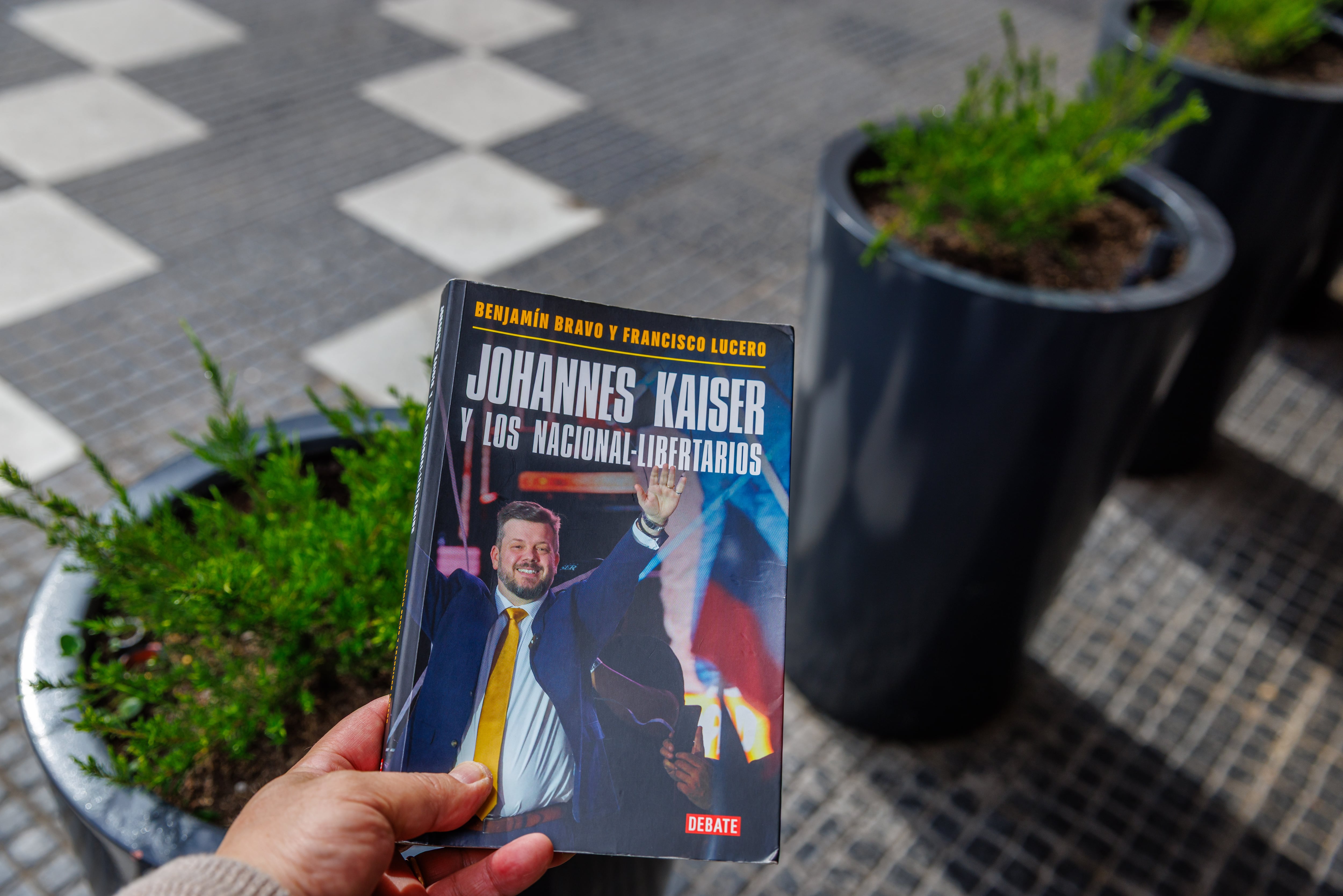 Detalle de un ejemplar del libro 'Johannes Kaiser y los nacional-libertarios'.