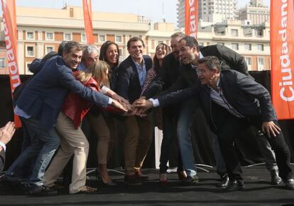 Los líderes de Ciudadanos, tras el mitin.