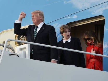 Trump, seu filho Barron e sua esposa, Melania.