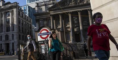 Trabajadores en el centro de Londres. 