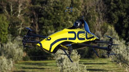 ¿Un dron tripulado? Sí, fabrican el primero para exhibiciones y carreras