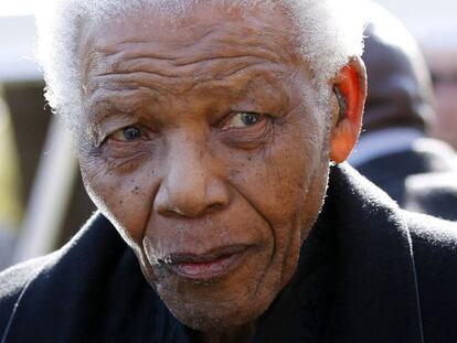 El expresidente de Sud&aacute;frica Nelson Mandela en junio de 2010.