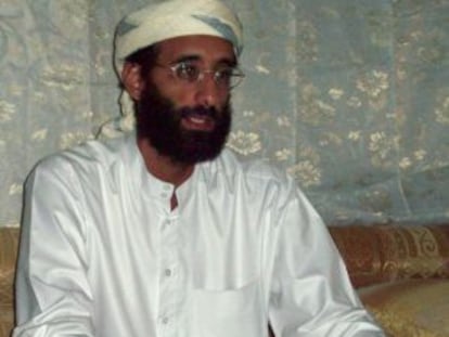 Foto sin datar de Anuar al Aulaki, jefe de Al Qaeda en Yem&eacute;n alcanzado por drones de EE UU en septiembre de 2011. 