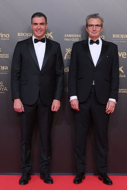 El presidente del Gobierno, Pedro Sánchez, junto al presidente de la Academia de Cine, Mariano Barroso.