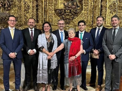 Al centro de la imagen: Ionut Valcu, Alicia Bárcena y Martín Borrego Llorente en Ciudad de México, el día de la celebración.