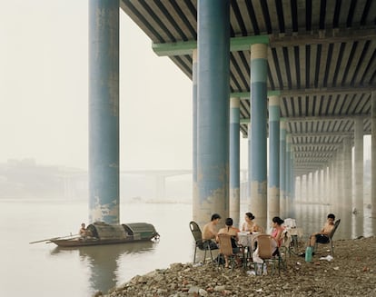 Comida bajo el puente