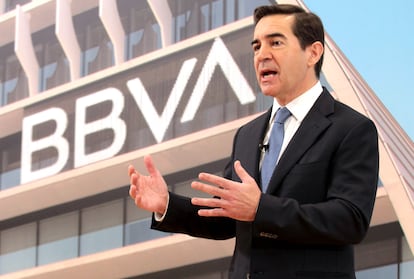 Carlos Torres Vila, presidente del BBVA, durante una junta general del accionistas.Fernando Domingo-Alda