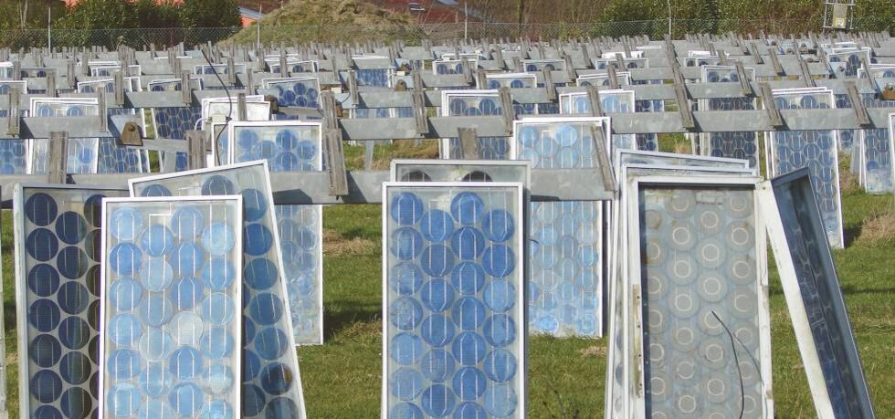 Módulos fotovoltaicos obsoletos.