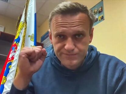 Alexéi Navalni, en la vista judicial improvisada el 18 de enero de 2021 en una comisaría rusa.