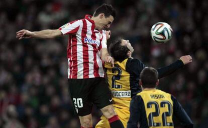 Aduriz marca el 1 a 0