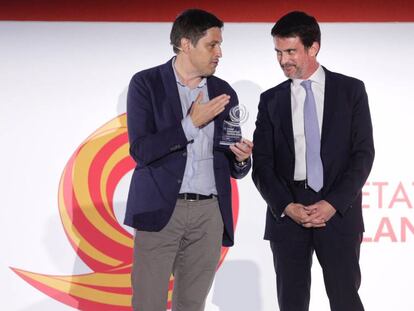 José Rosiñol presidente de Societat Civil, y Manuel Valls, exprimer ministro de Francia.