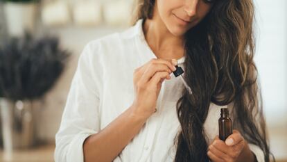 Los aceites esenciales para el cabello consiguen que luzca más sano y bonito. GETTY IMAGES.