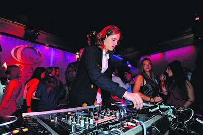 Pierre Sarkozy, en la cabina de la discoteca madrileña Gabana 1800, la noche del jueves.