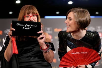 Isabel Coixet y Carla Simón en la 32 edición de los premios Goya.