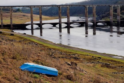 Estado actual del embalse de Belesar, en Lugo, tras las lluvias ca&iacute;das desde diciembre.