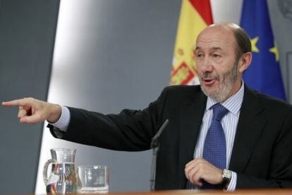 El vicepresidente Alfredo Pérez Rubalcaba, el pasado viernes tras el Consejo de Ministros.