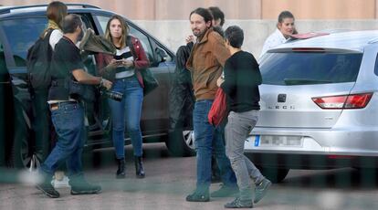 Pablo Iglesias llega a la cárcel de Lledoners para visitar a Junqueras.