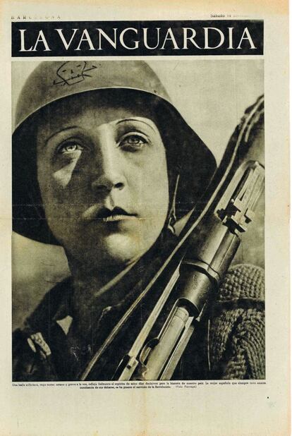 Foto de una miliciana publicada en 'La Vanguardia', 14 de noviembre de 1937.