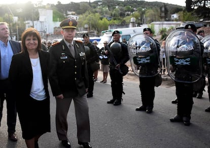 La minsitra de Seguridad, Patrica Bullrich, inagura una sede de gendarmería en Córdoba, el 14 de septimembre.