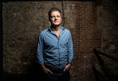 Chris Brancato, creador de Narcos, en el espacio cultural de Matadero en Madrid.