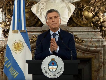 O presidente da Argentina, Mauricio Macri, anuncia o ajuste econômico