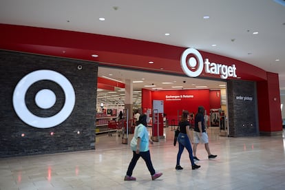 Exterior de una tienda de Target en Los Ángeles.