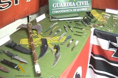 Algunas de las armas incautadas al grupo en Madrid.