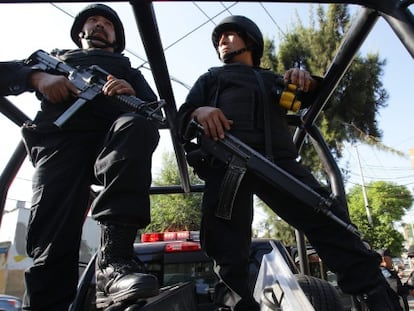 Una patrulla policial, este viernes en el barrio de Tepito.