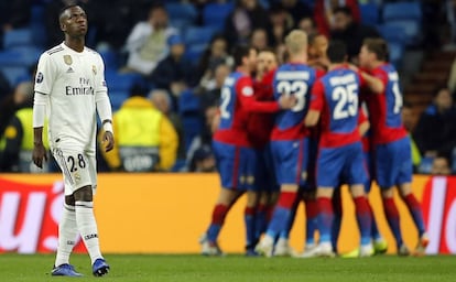 Vinicius Junior foi titular, mas não conseguiu evitar a derrota do Real Madrid.