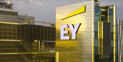 EY tiene 312.000 empleados en todo el mundo.