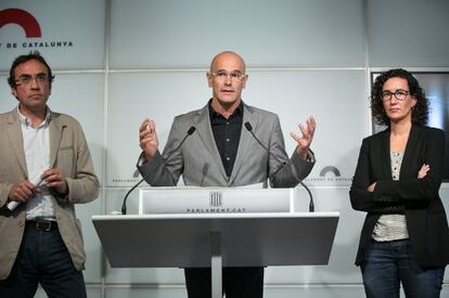 Rull, Romeva i Rovira, a la roda de premsa al Parlament.