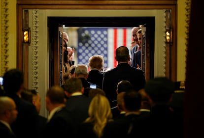 Donald Trump llega a la sesión conjunta del Congreso en el Capitolio de Estados Unidos.