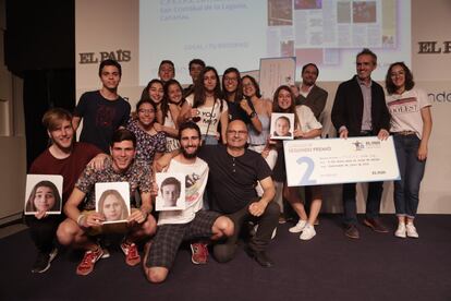 El equipo del CPEIPS Luther King, de Canarias, premiado en segundo lugar en la categoría de Mejor Periódico por 'La Expresión'.