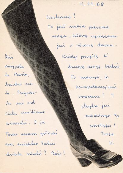 Postal del 1 de noviembre de 1968 de Wislawa Szymborska a Kornel Filipowicz. La poeta escribe: "Allí está mi primera pierna que extiendo ya en dirección a casa. Cuando te envíe la segunda pierna, querrá decir que vuelvo irrevocablemente".