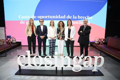 ClosinGap presenta el informe 'Coste de oportunidad de la brecha de género en la salud emocional' el 4 de octubre, 2023.