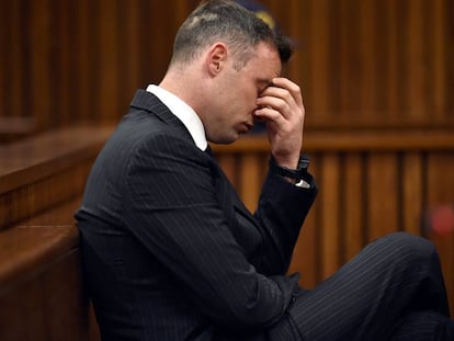 Oscar Pistorius, durante el primer día de la audiencia en Pretoria.