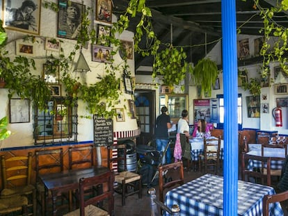 Restaurante Casa Juanillo, en el barrio del Sacromonte, en Granada. 